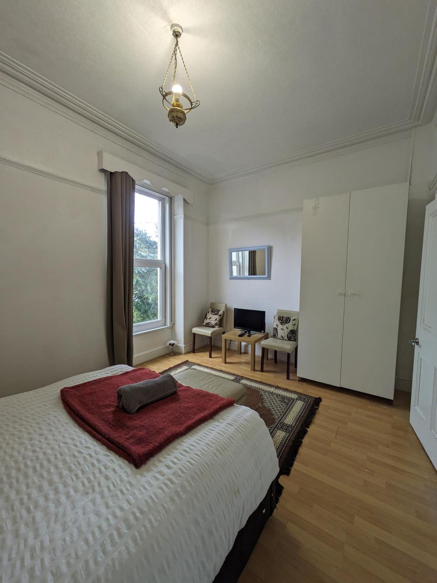 Ensuite Basic Room Budget Sketty 5 Swansea Exterior photo